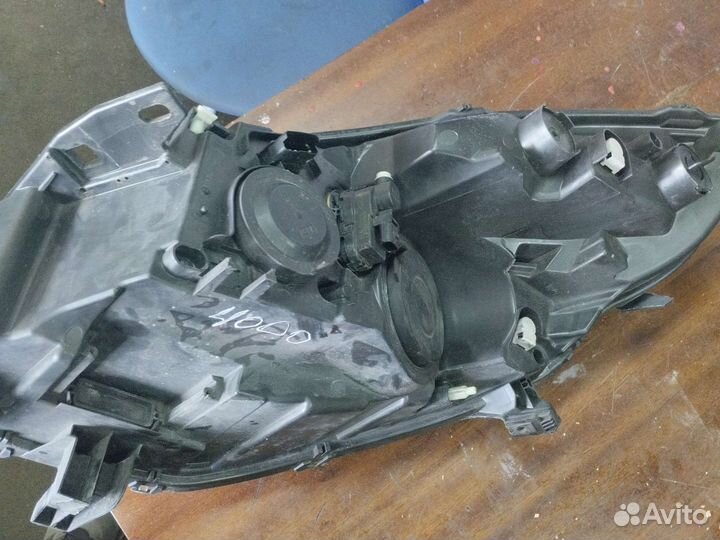 Фара передняя правая Renault Grand Scenic 3