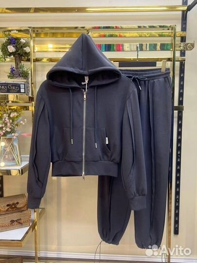 Спортивный женский костюм зип-худи и джогеры