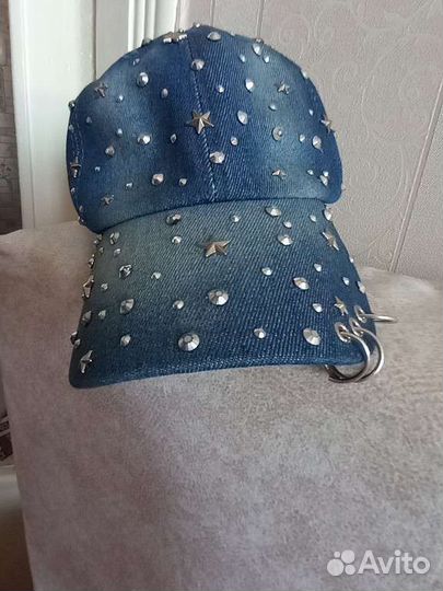 Джинсовая кепка