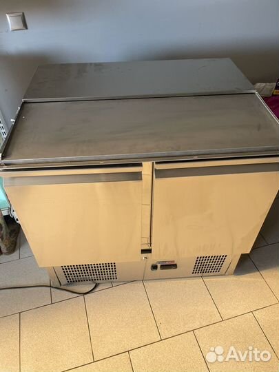 Салат бар cooleq