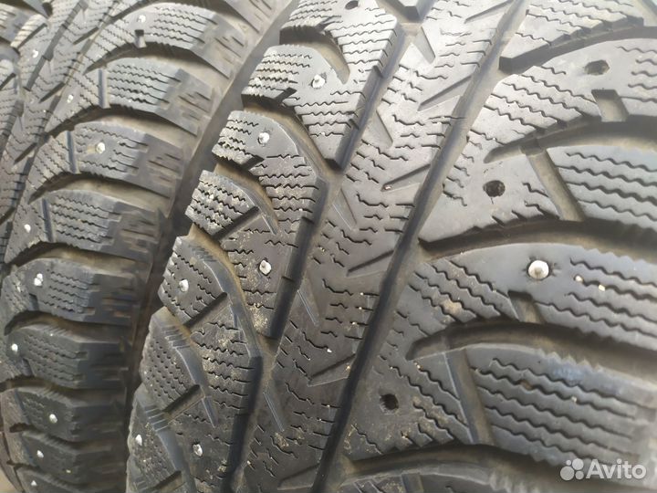 Bridgestone Ice Cruiser 7000S 225/65 R17 102T