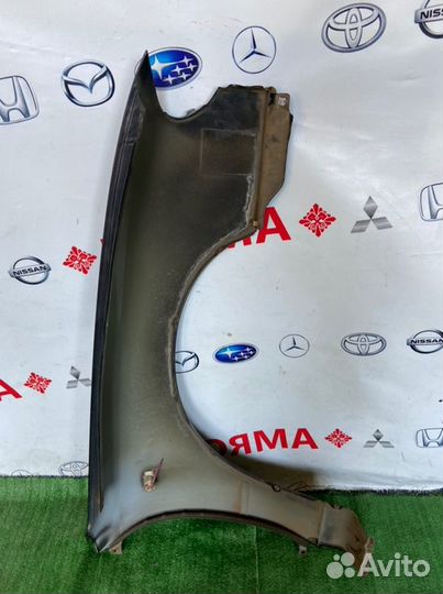 Крыло переднее левое Nissan Bluebird EU13