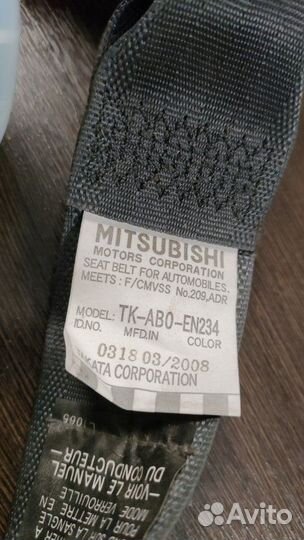 Ремень безопасности правый Mitsubishi Pajero 4