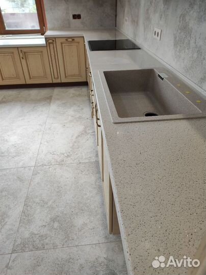 Столешницы из акрилового камня