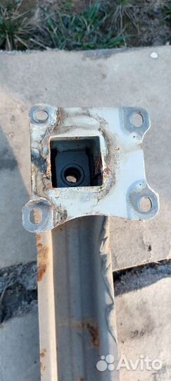 Усилитель заднего бампера skoda yeti