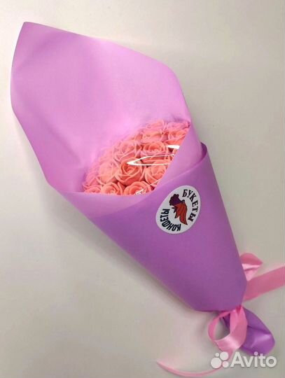 Букет - 19 Роз из Белого Шоколада