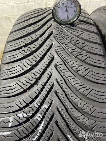 Michelin Alpin 5 215/65 R17