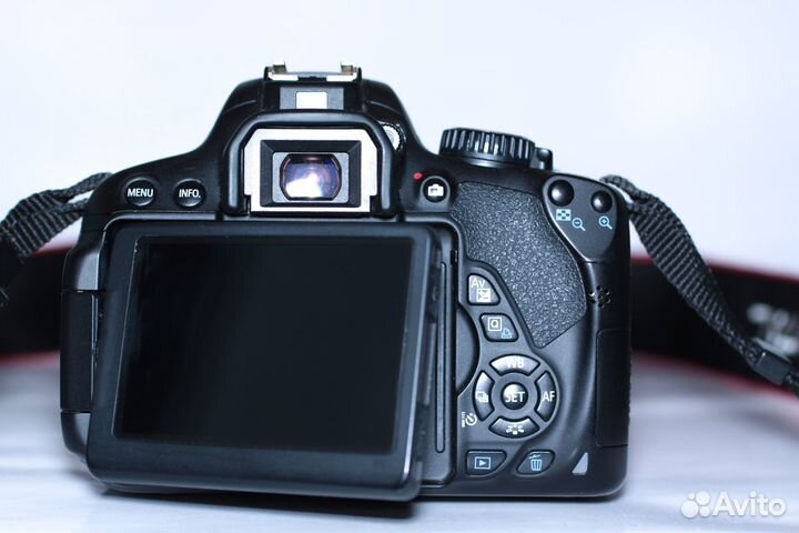 Canon 650D + 18-55mm II kit