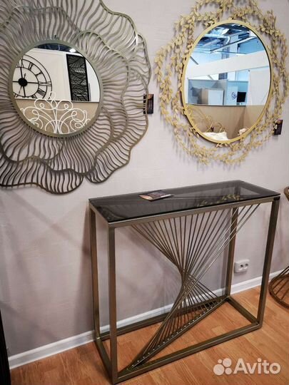 Зеркало настенное металлической Цветок