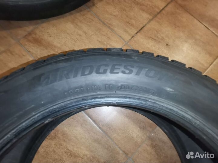 Bridgestone Blizzak DM-V2 235/55 R19 105T