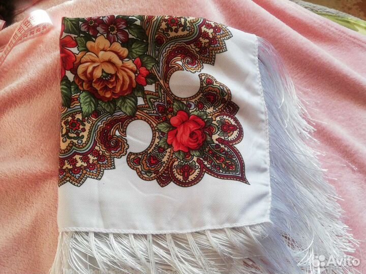 Платок красивый