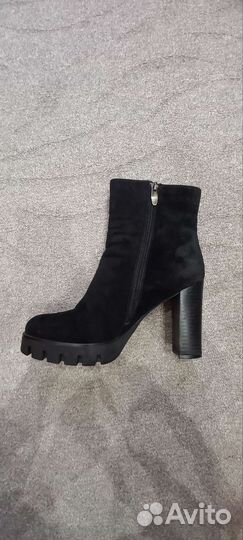 Сапоги женские