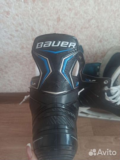 Хоккейные коньки Bauer