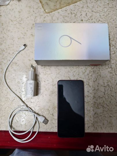 Xiaomi Mi 9, 6/128 ГБ