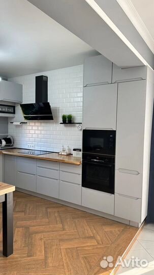 Угловая кухня новая