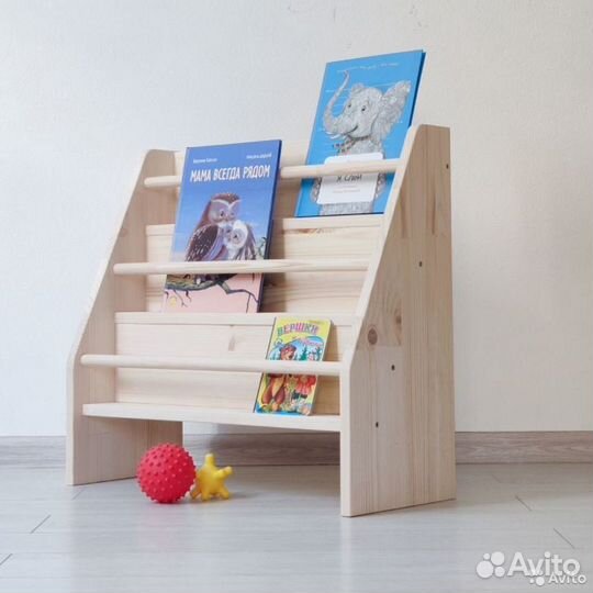 Стеллаж для книг напольный из сосны в детскую