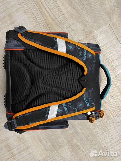 Школьный рюкзак