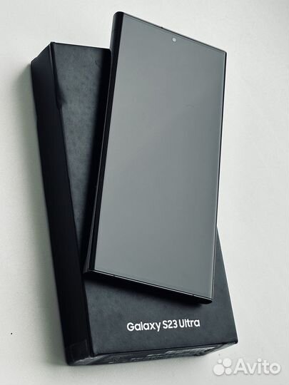 Samsung Galaxy S23 Ultra, 12/256 ГБ