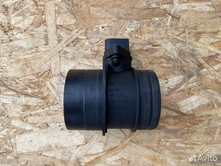 Датчик массового расхода воздуха Porsche Cayenne