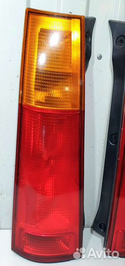 Фонарь задний Honda C-RV 1