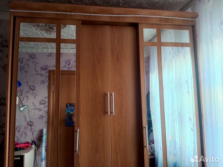 Шкаф для одежды бу