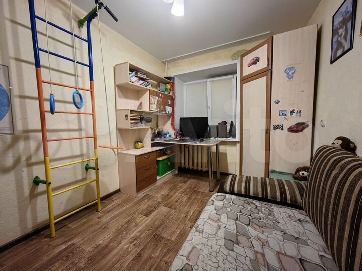 4-к. квартира, 60 м², 2/5 эт.