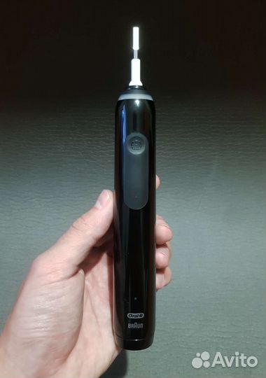 Электрическая зубная щетка Oral-B Pro 3 (Новая)