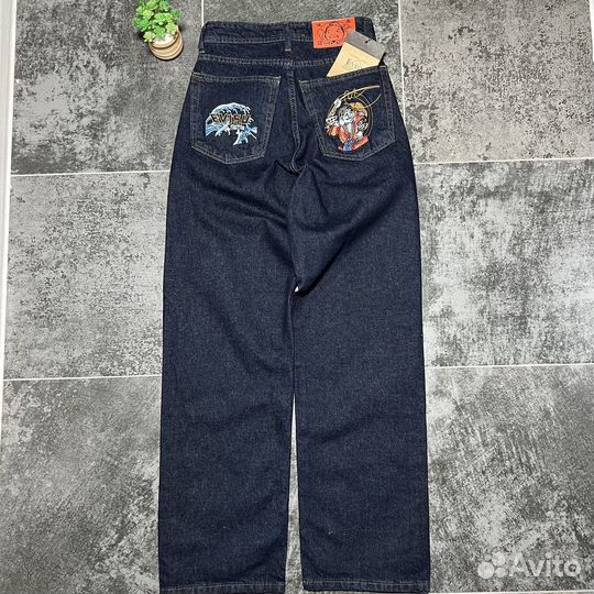 Джинсы evisu широкие