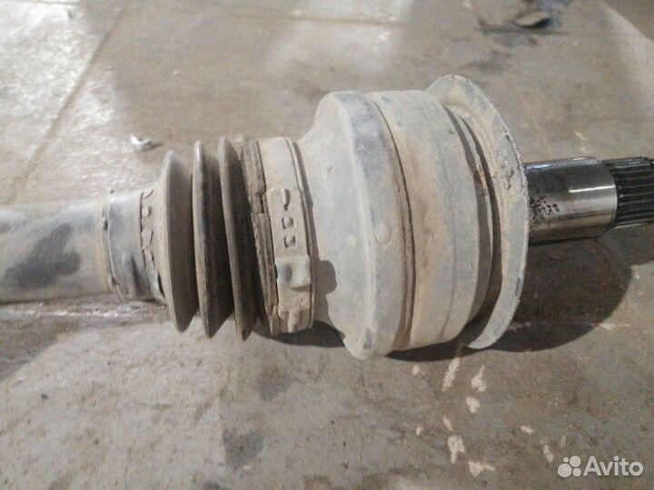 Привод задний Mercedes Benz C180 W204 27182030