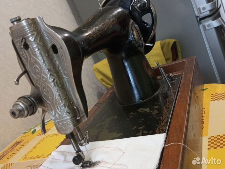 Швейная машина Подольск ручная
