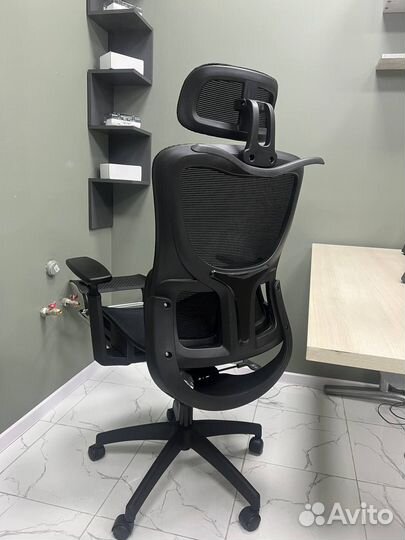 Компьютерное офисное кресло