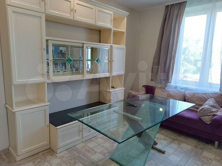 Дом 195,4 м² на участке 6,8 сот.