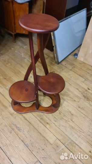 Подставка под цветы дерево