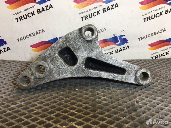 Кронштейн двигателя задний правый