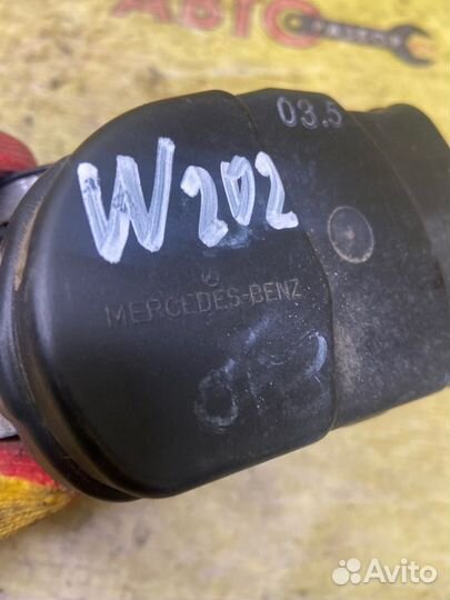 Дросельная заслонка Mercedes-Benz C-Class W202