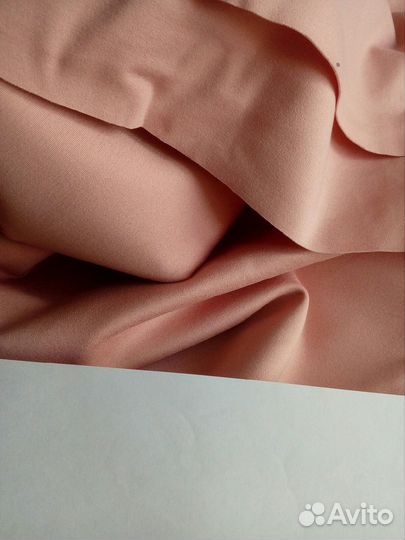 Продаю отрезы тканей экокожа, трикотаж, плательные