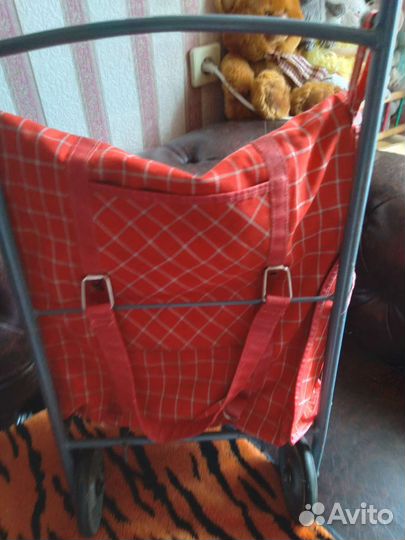 Хозяйственная сумка на колесиках