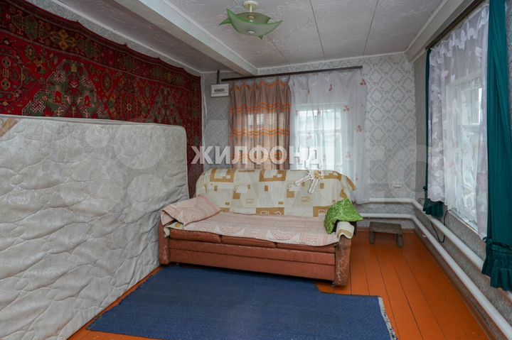 Дом 42,5 м² на участке 3 сот.