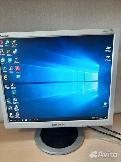 Продам мониторы