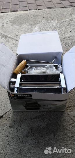 Машинка для изготовления пельменей