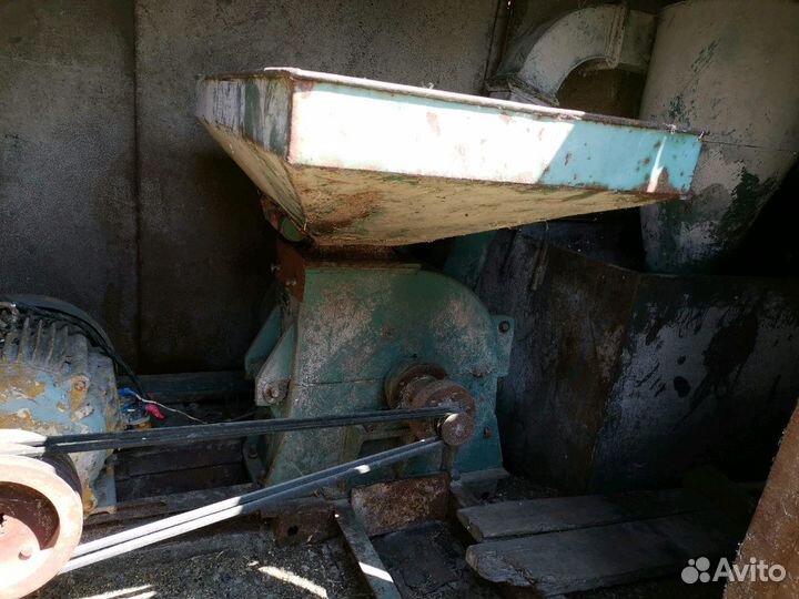 Мельница для зерна