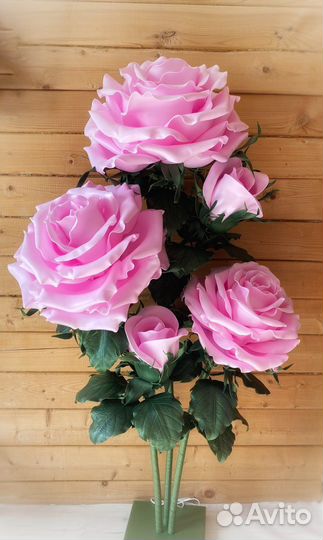 Ростовая роза из изолона