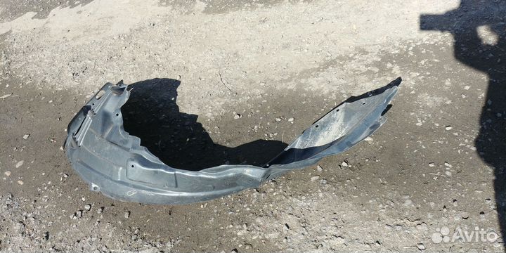 Подкрылок перед правый Mitsubishi outlander07-12