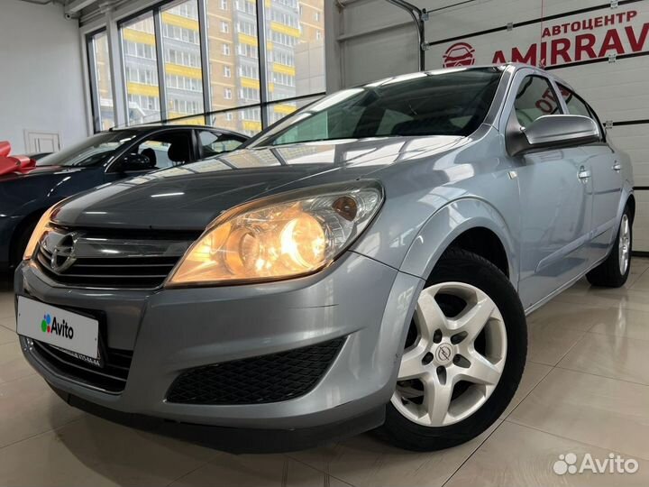 Opel Astra 1.8 МТ, 2008, 249 000 км