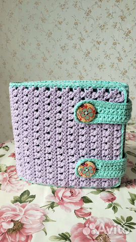 Вязаный органайзер для крючков