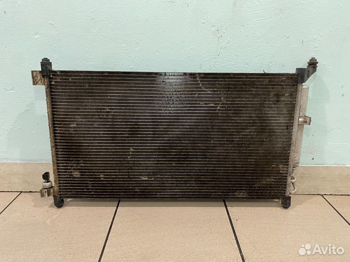 Радиатор кондиционера основной Nissan tiida C11