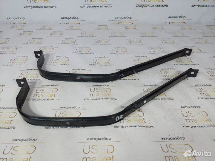 Крепление топливного бака Skoda Rapid 1.6 CFN 2014