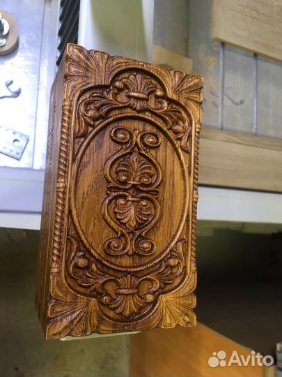 Шкатулка для украшений из дерева