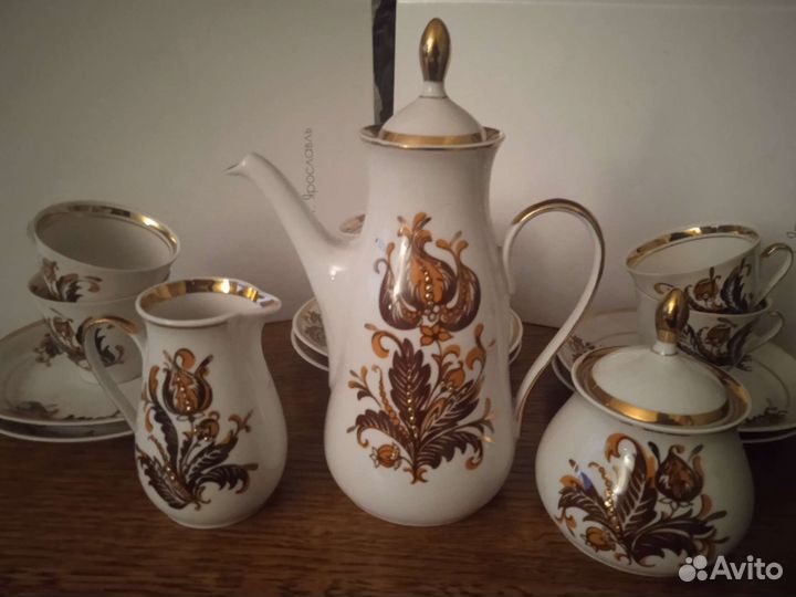 Фарфоровый кофейный сервиз Рига
