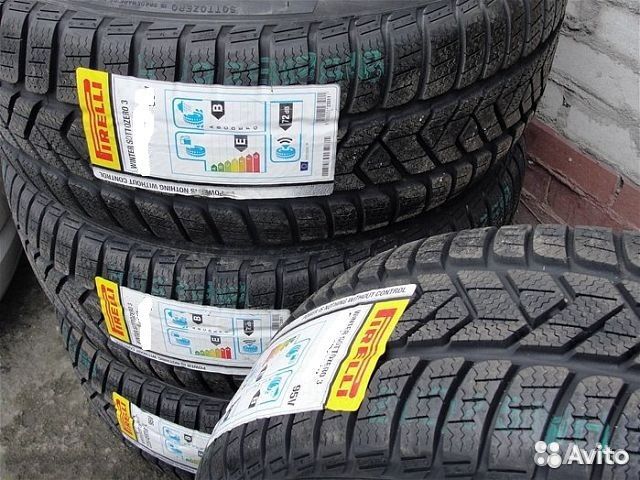 Pirelli Winter Sottozero 3 245/45 R18